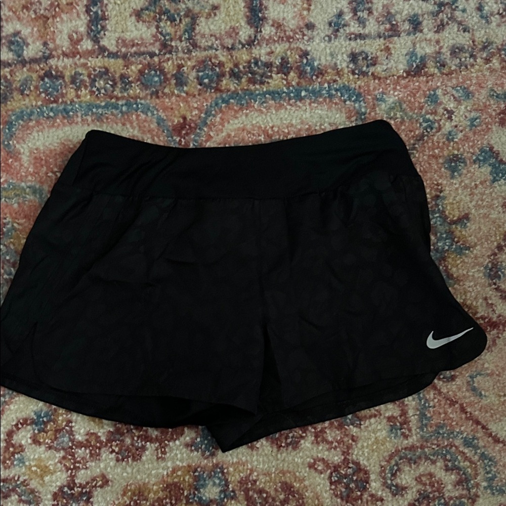 Nike Women's Black Patterned Athletic Shorts